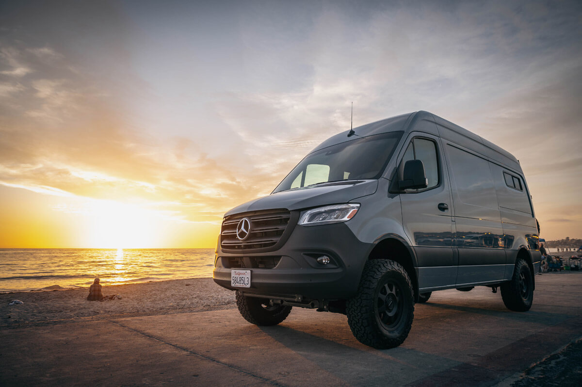 Mercedes-Benz Camper Van - Venture